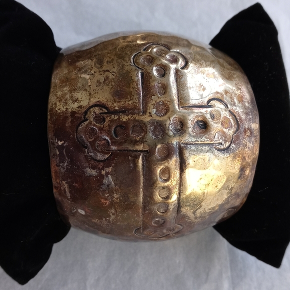 unbranded Jewelry - Large Vintage Hammered Brass Cuff Bracelet with Cross Design Boho Cuff Bracelet